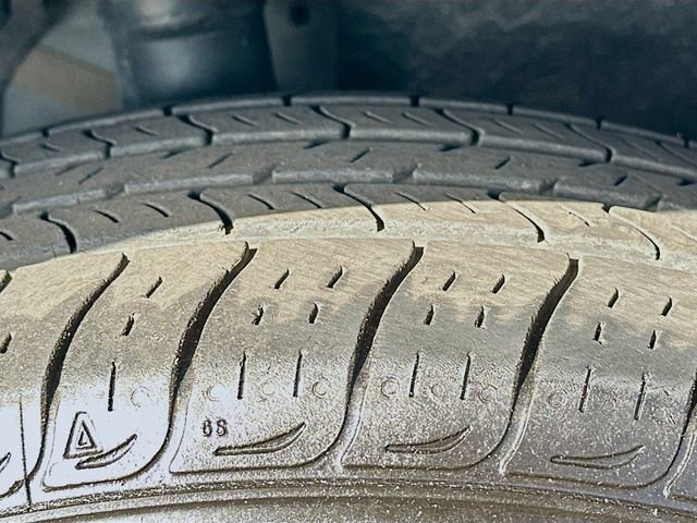 Used 2025 Chrysler Pacifica Pinnacle image 37