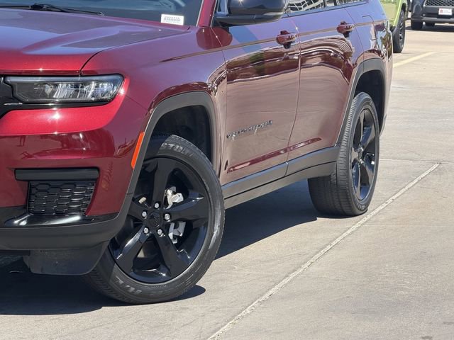 Used 2024 Jeep Grand Cherokee L Altitude RWD image 3