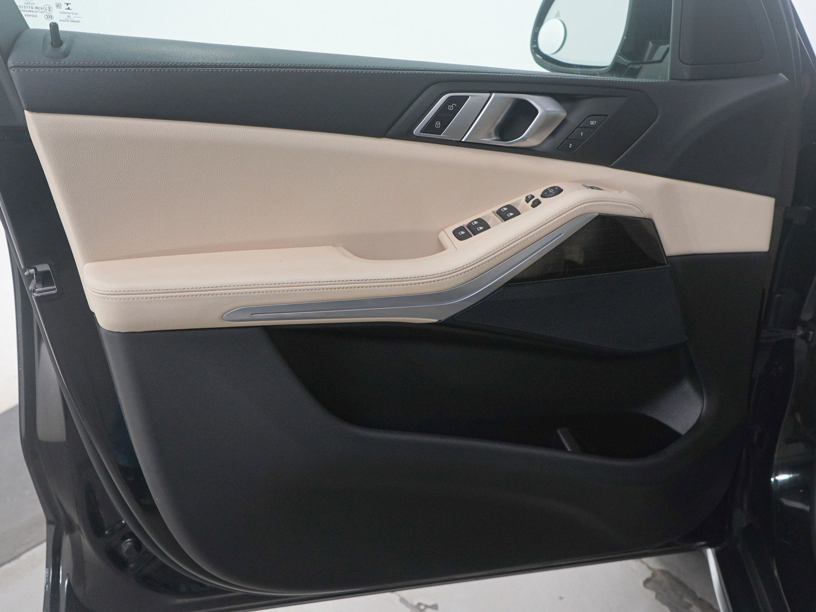 Used 2020 BMW X5 xDrive40i w/ Premium Package image 22