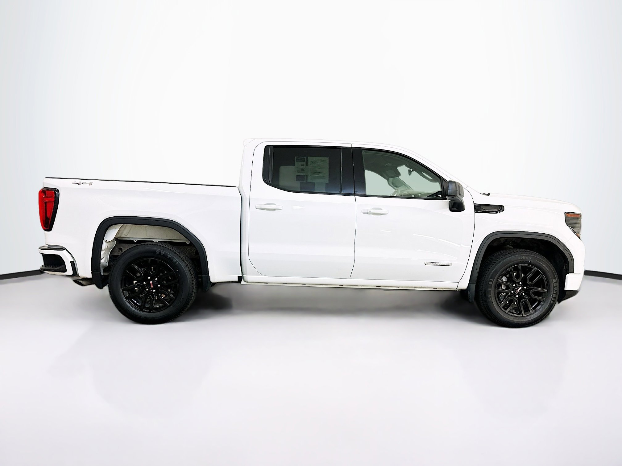 Used 2024 GMC Sierra 1500 Elevation image 10
