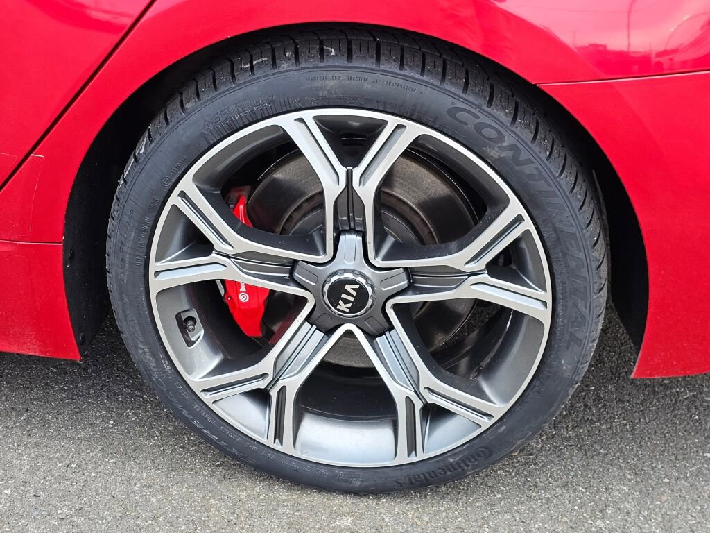 Used 2020 Kia Stinger GT2 image 11