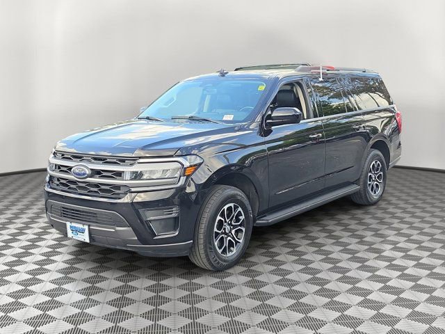 Certified 2024 Ford Expedition Max XLT image 3
