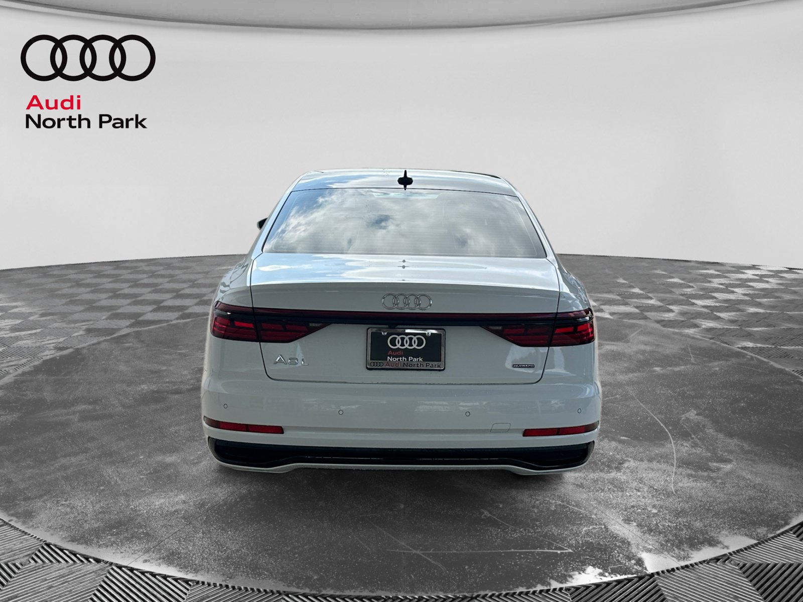 Used 2025 Audi A8 L 3.0T AWD/4WD image 4