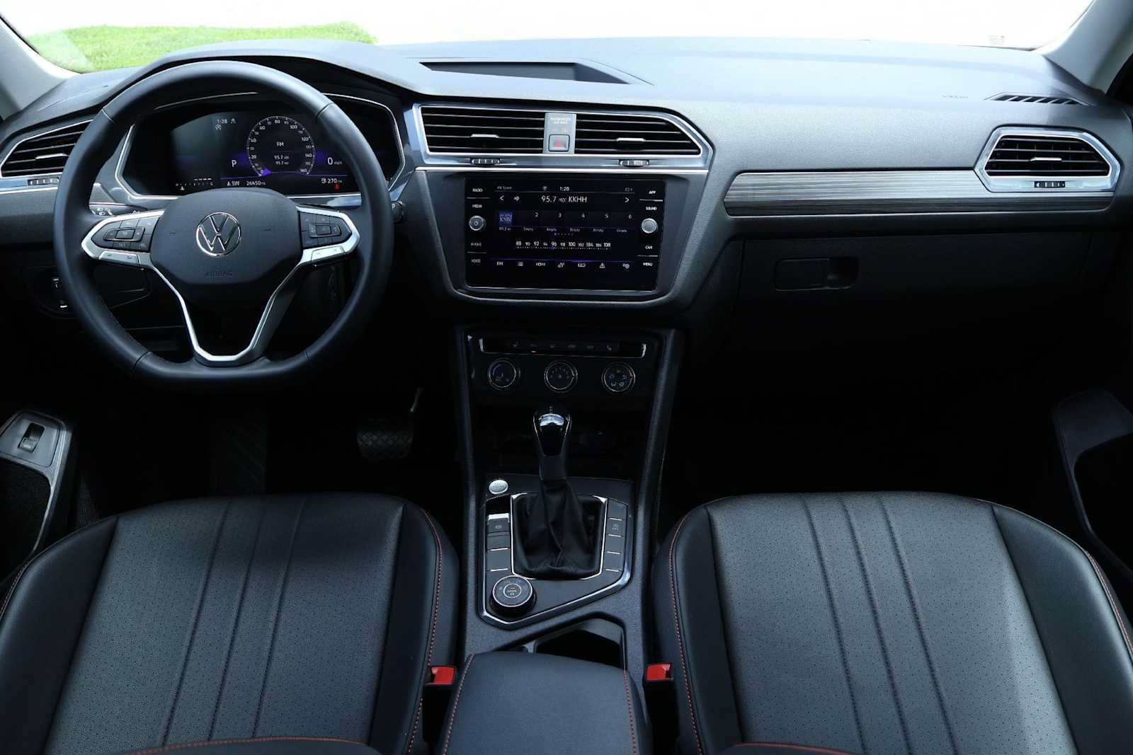 Used 2024 Volkswagen Tiguan Wolfsburg Edition AWD/4WD image 10