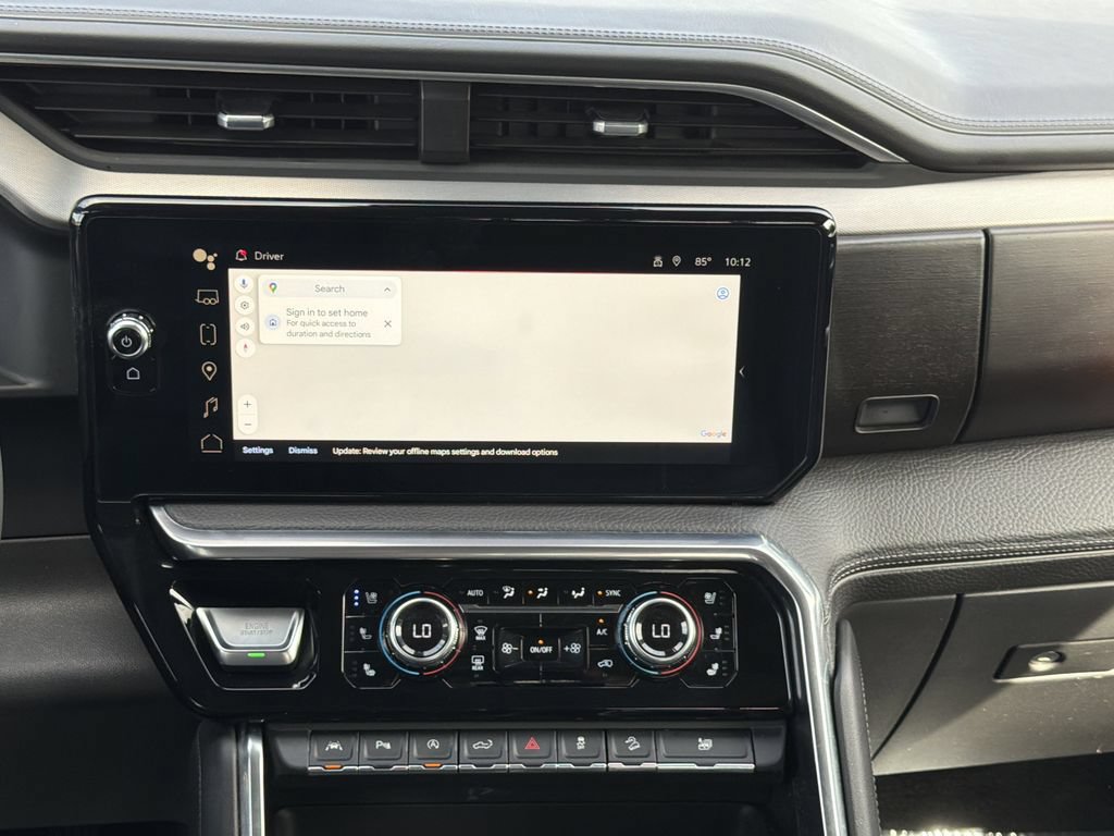 Used 2023 GMC Sierra 1500 Denali w/ Technology Package AWD/4WD image 4