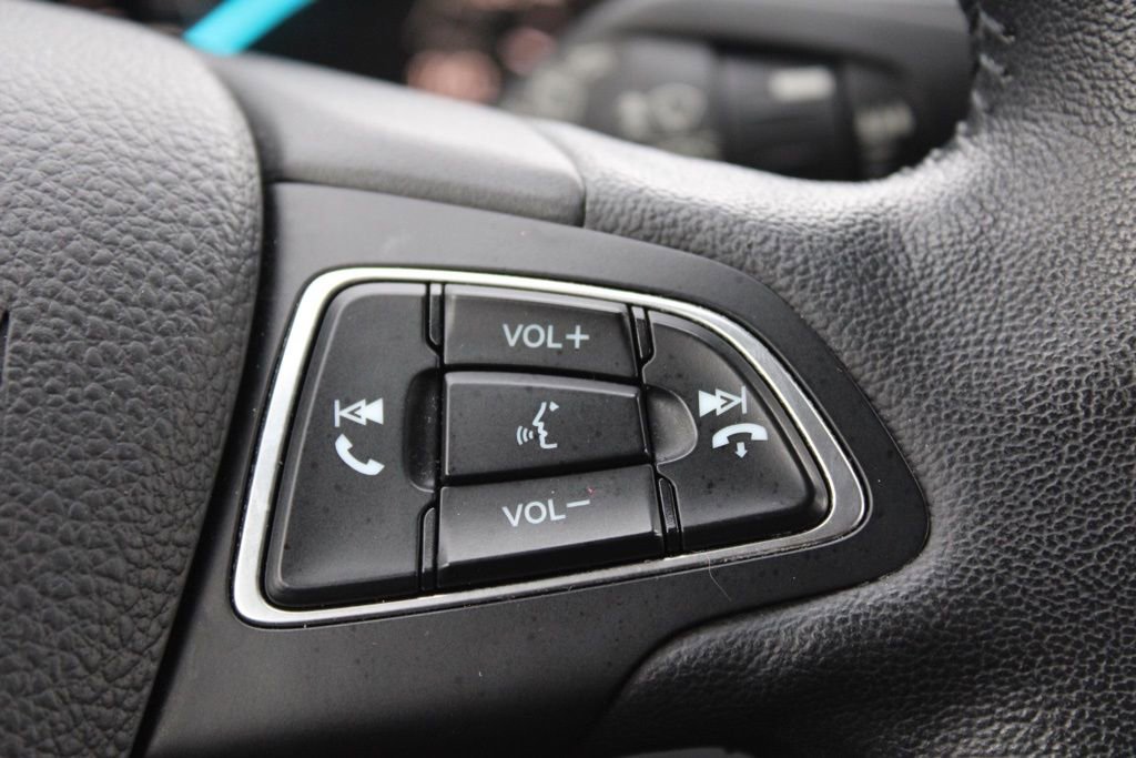 Used 2019 Ford Escape SEL image 32