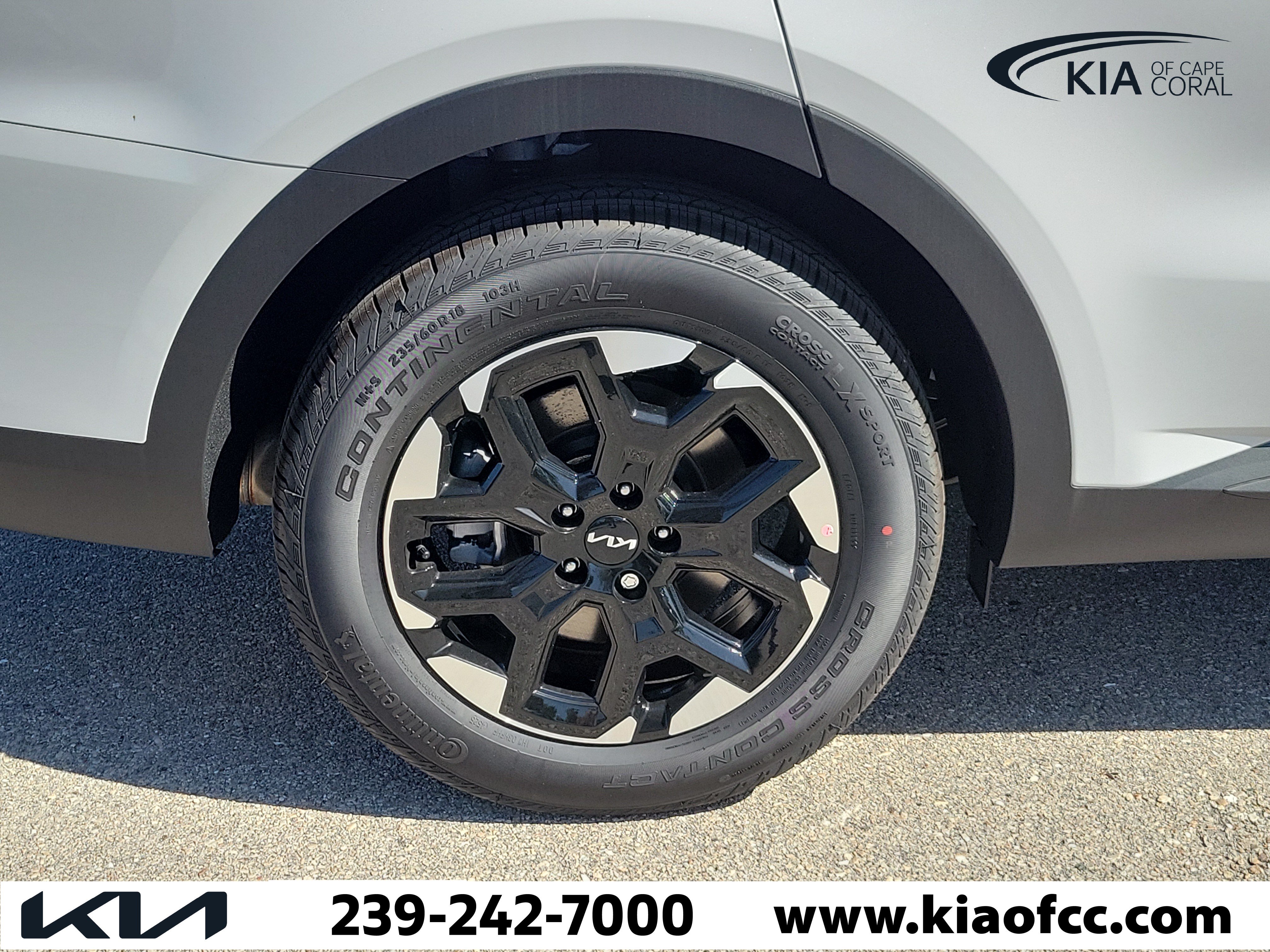 New 2026 Kia Sorento S w/ S Panoramic Sunroof Package FWD image 9