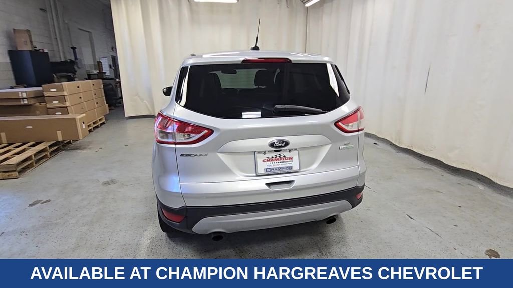 Used 2015 Ford Escape SE image 9