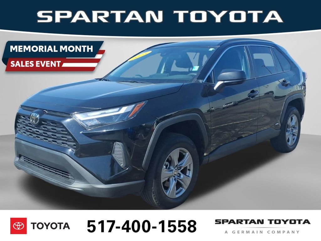 Used 2025 Toyota RAV4 LE AWD/4WD image 1