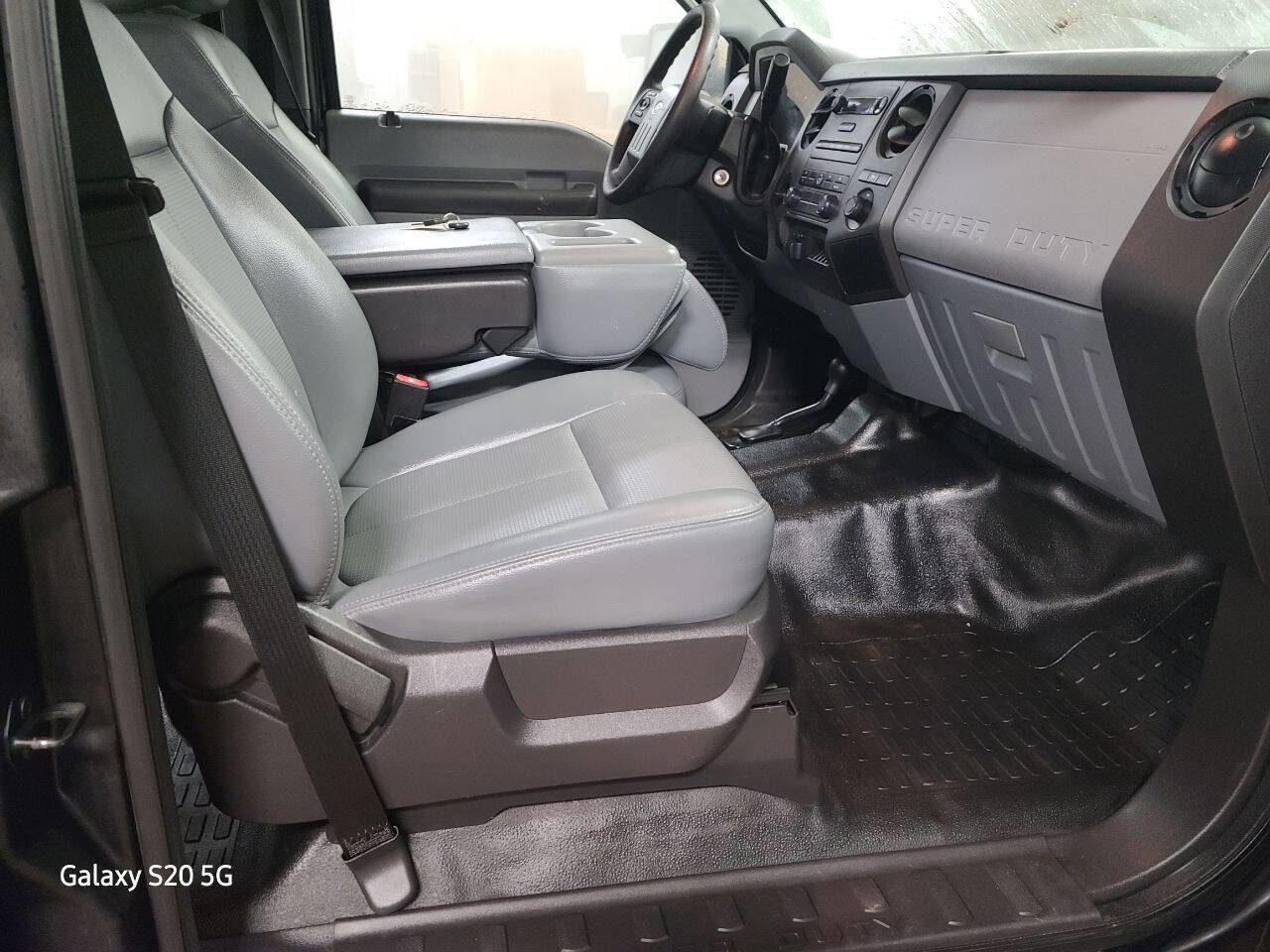 Used 2015 Ford F250 XL w/ Snow Plow Prep Package image 14