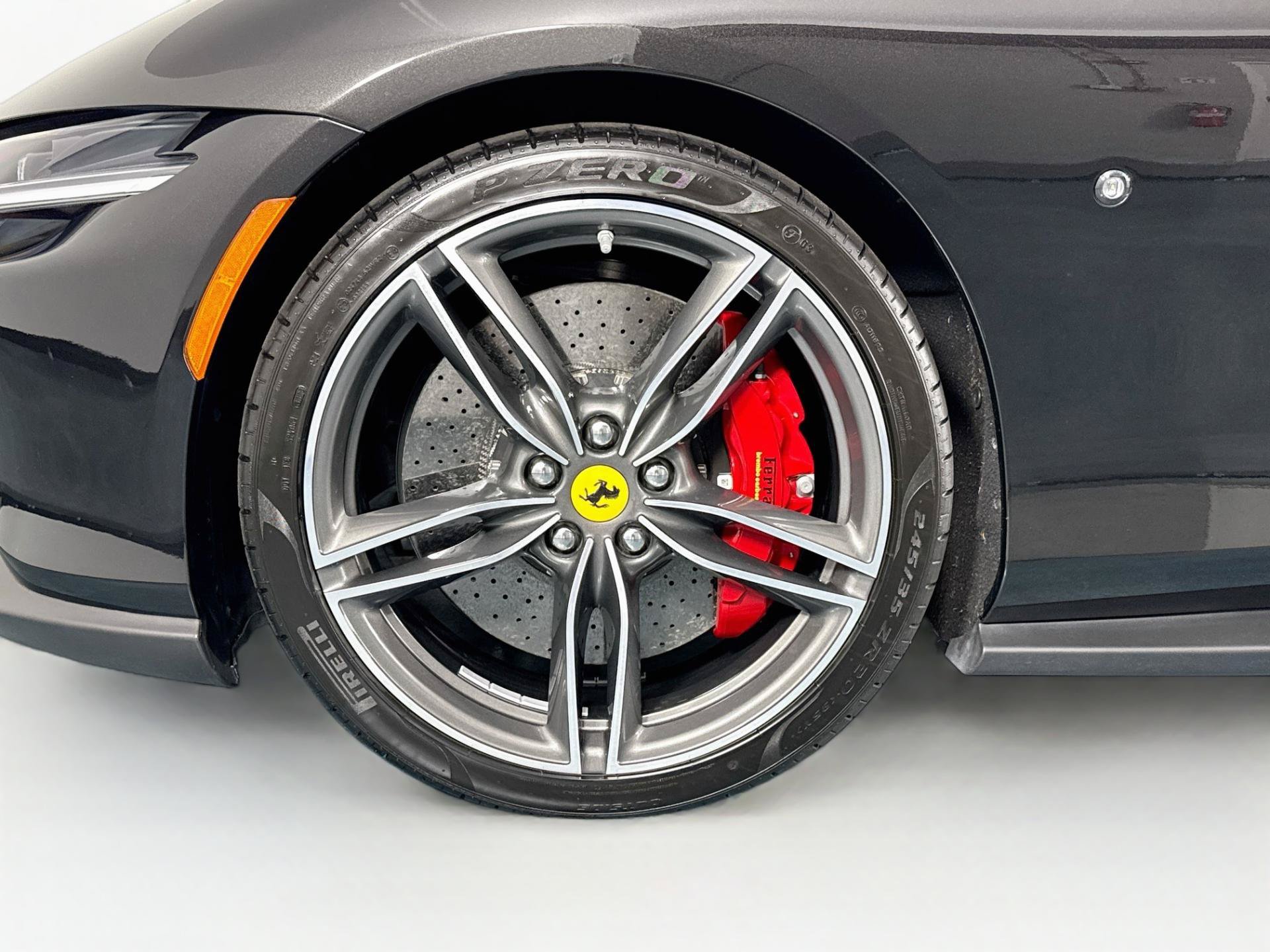 Used 2022 Ferrari Roma RWD image 43