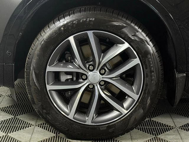 Certified 2025 Land Rover Discovery Sport S AWD/4WD image 15