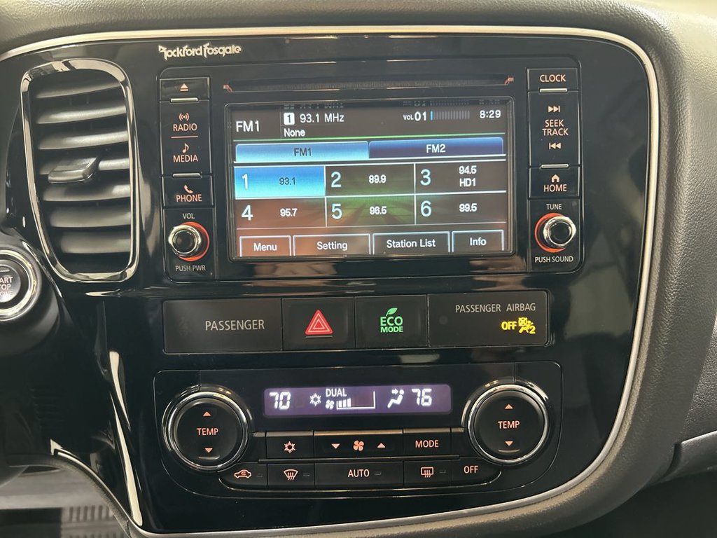 Used 2016 Mitsubishi Outlander GT AWD/4WD image 16