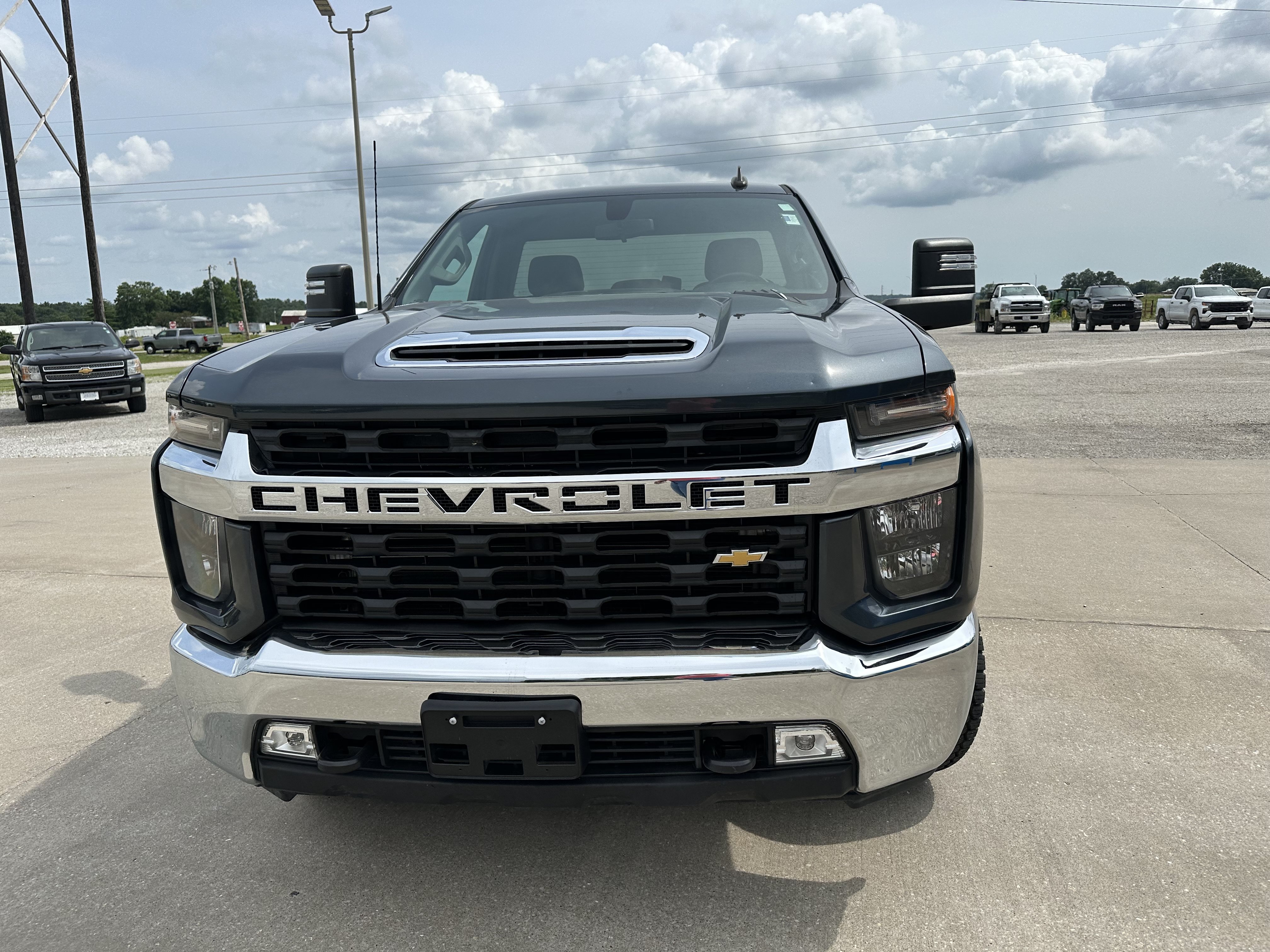 Certified 2020 Chevrolet Silverado 2500 LT w/ Convenience Package AWD/4WD image 3