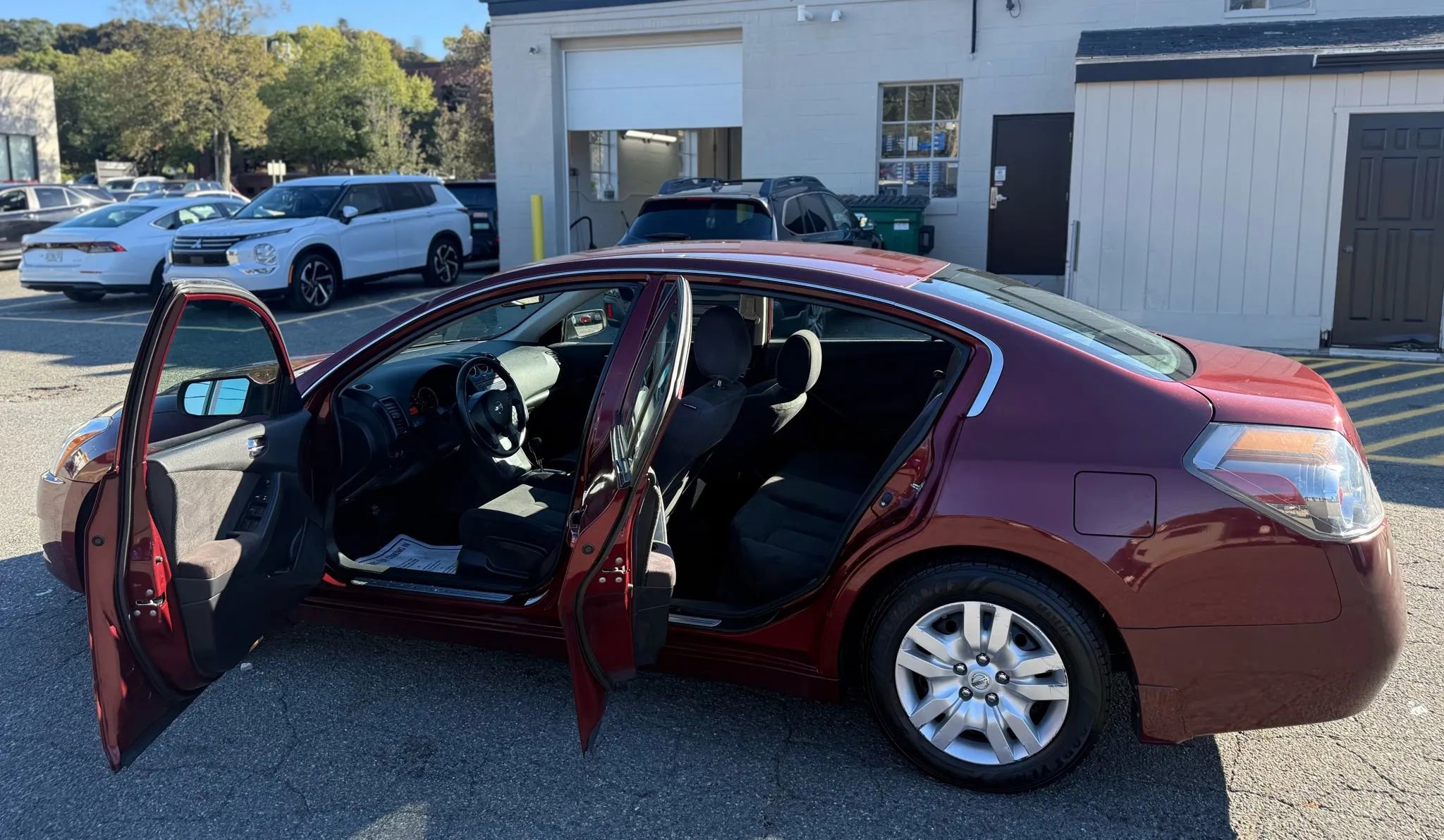 Used 2012 Nissan Altima 2.5 S FWD image 8