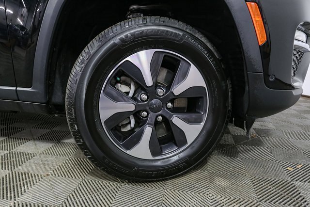 Used 2022 Jeep Grand Cherokee Limited 4xe w/ Luxury Tech Group II image 15