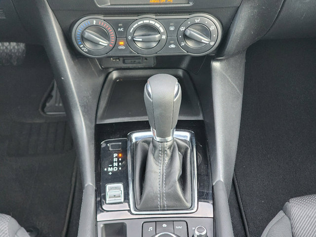 Used 2018 MAZDA MAZDA3 Sport image 18