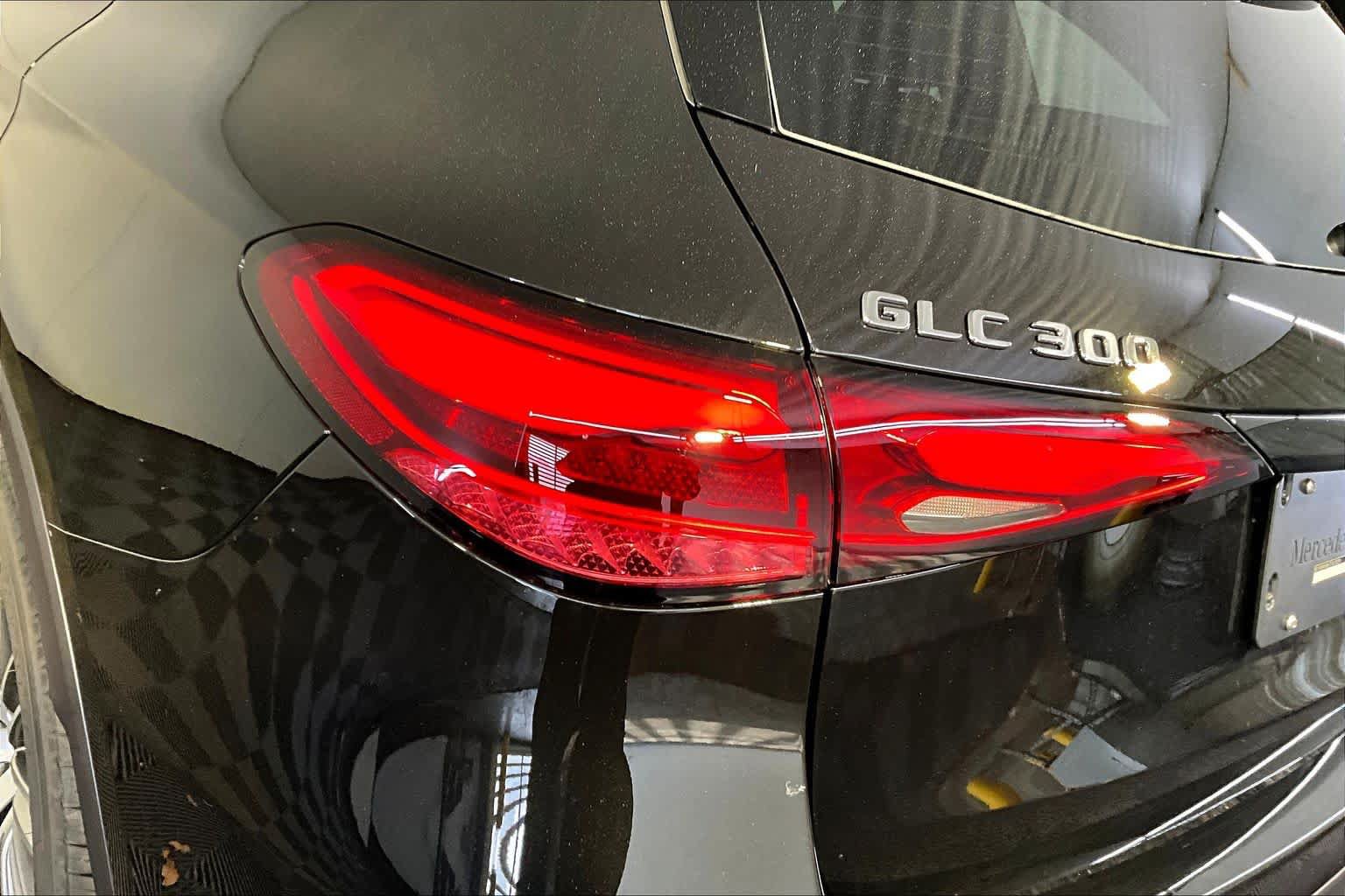 New 2026 Mercedes-Benz GLC 300 4MATIC image 5
