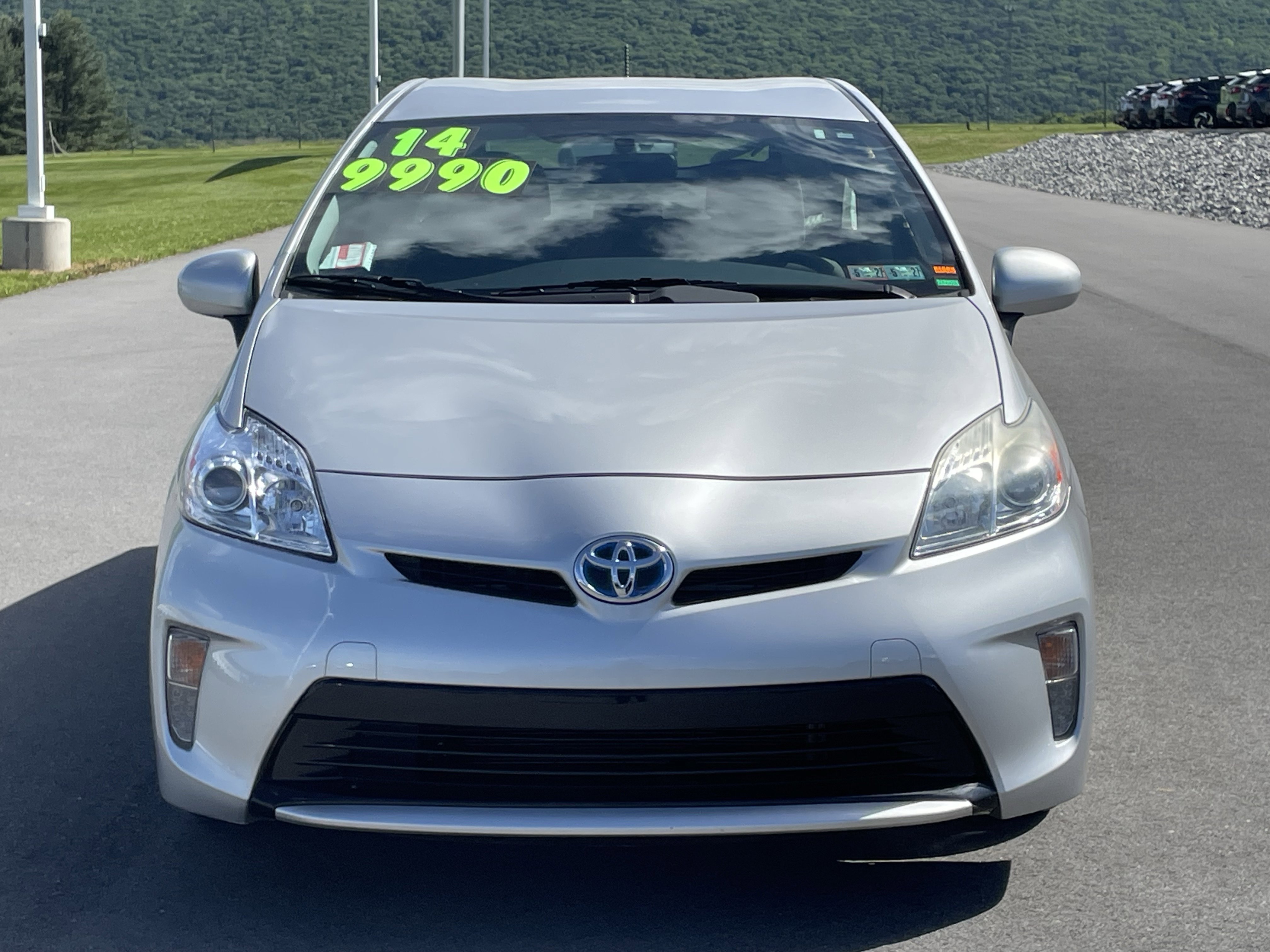 Used 2014 Toyota Prius Two FWD image 9