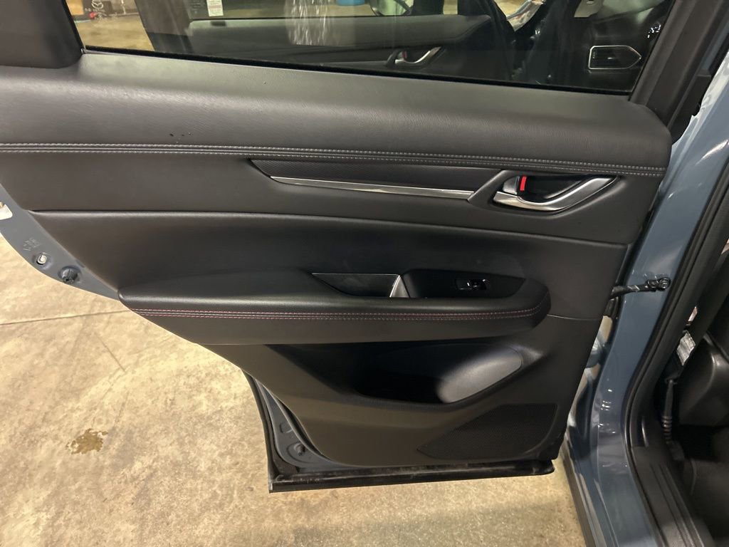 Used 2023 MAZDA CX-5 Carbon Edition image 19