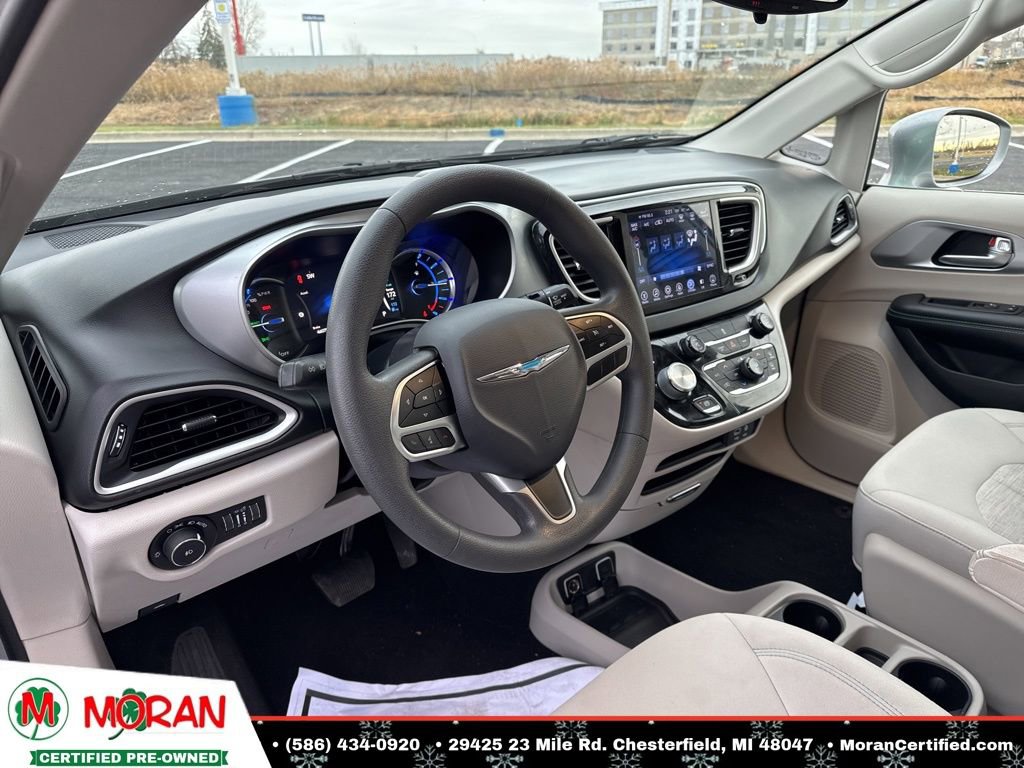 Used 2017 Chrysler Pacifica Touring Plus image 15