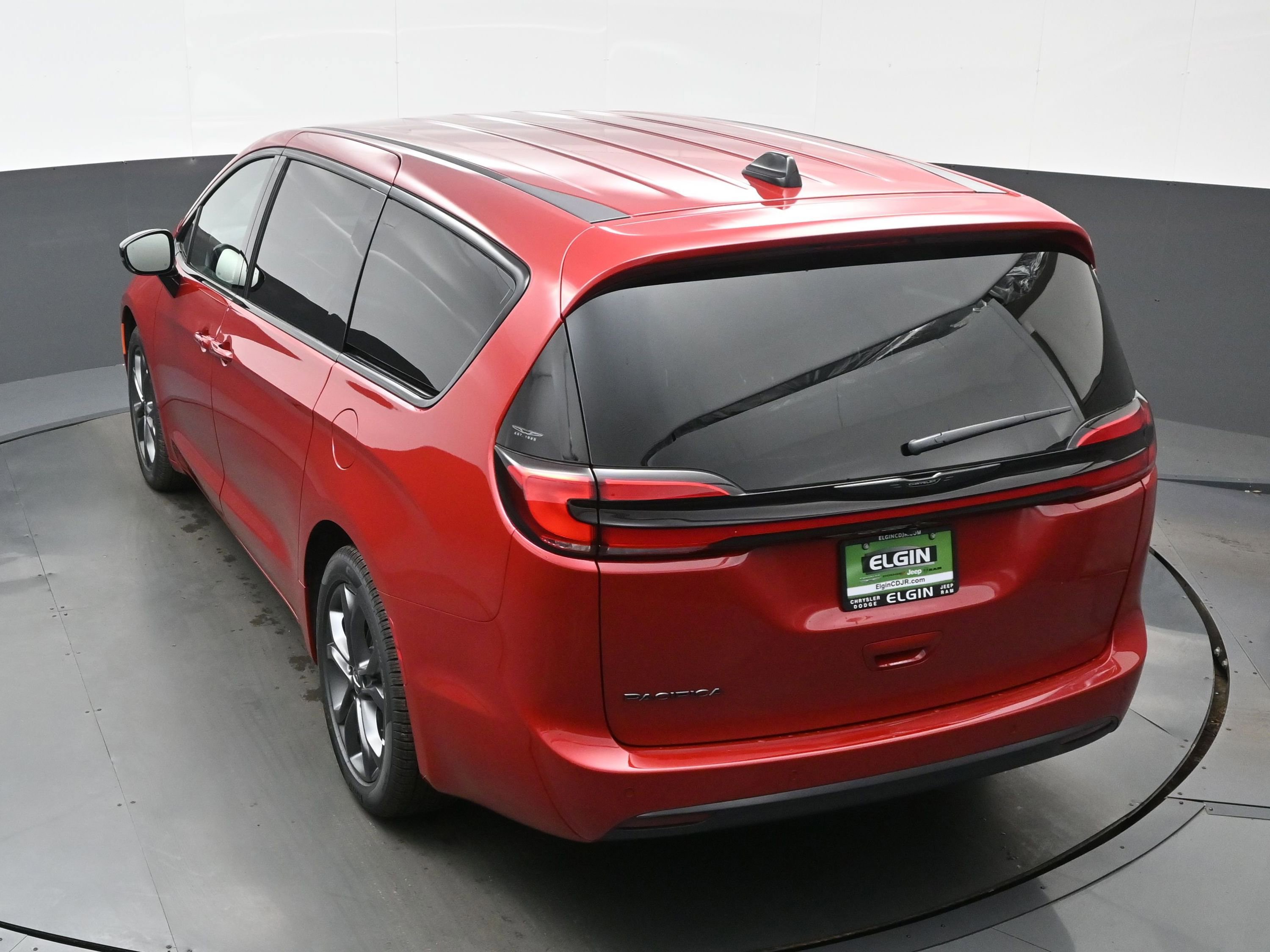 New 2026 Chrysler Pacifica Select image 21