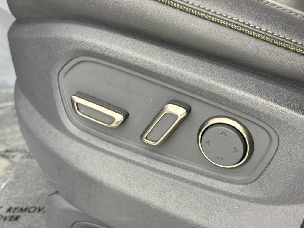 Used 2022 Rivian R1T Launch Edition AWD/4WD image 24