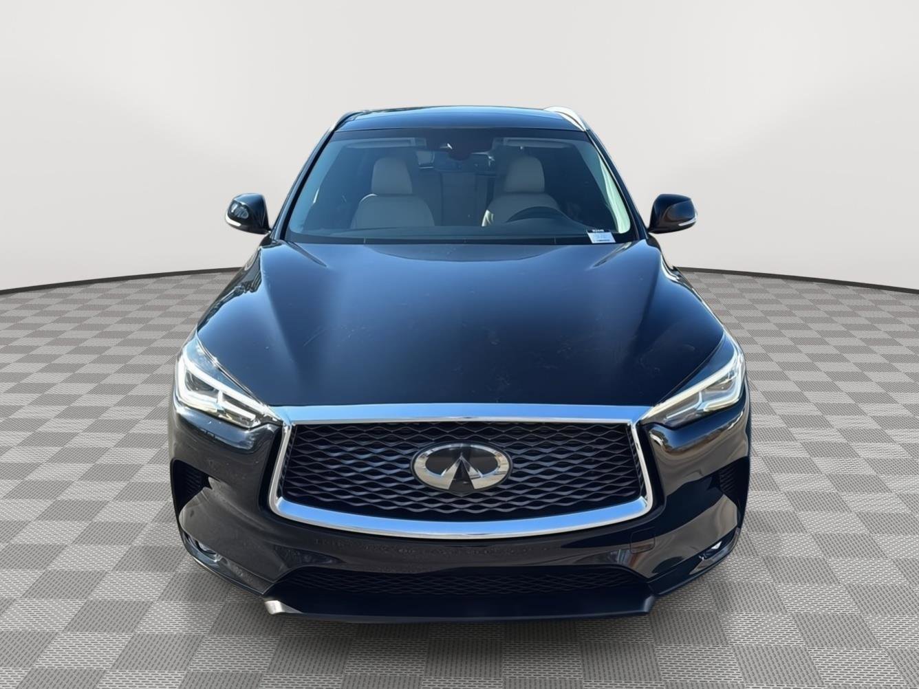 Used 2019 INFINITI QX50 Luxe w/ Navigation Package image 2