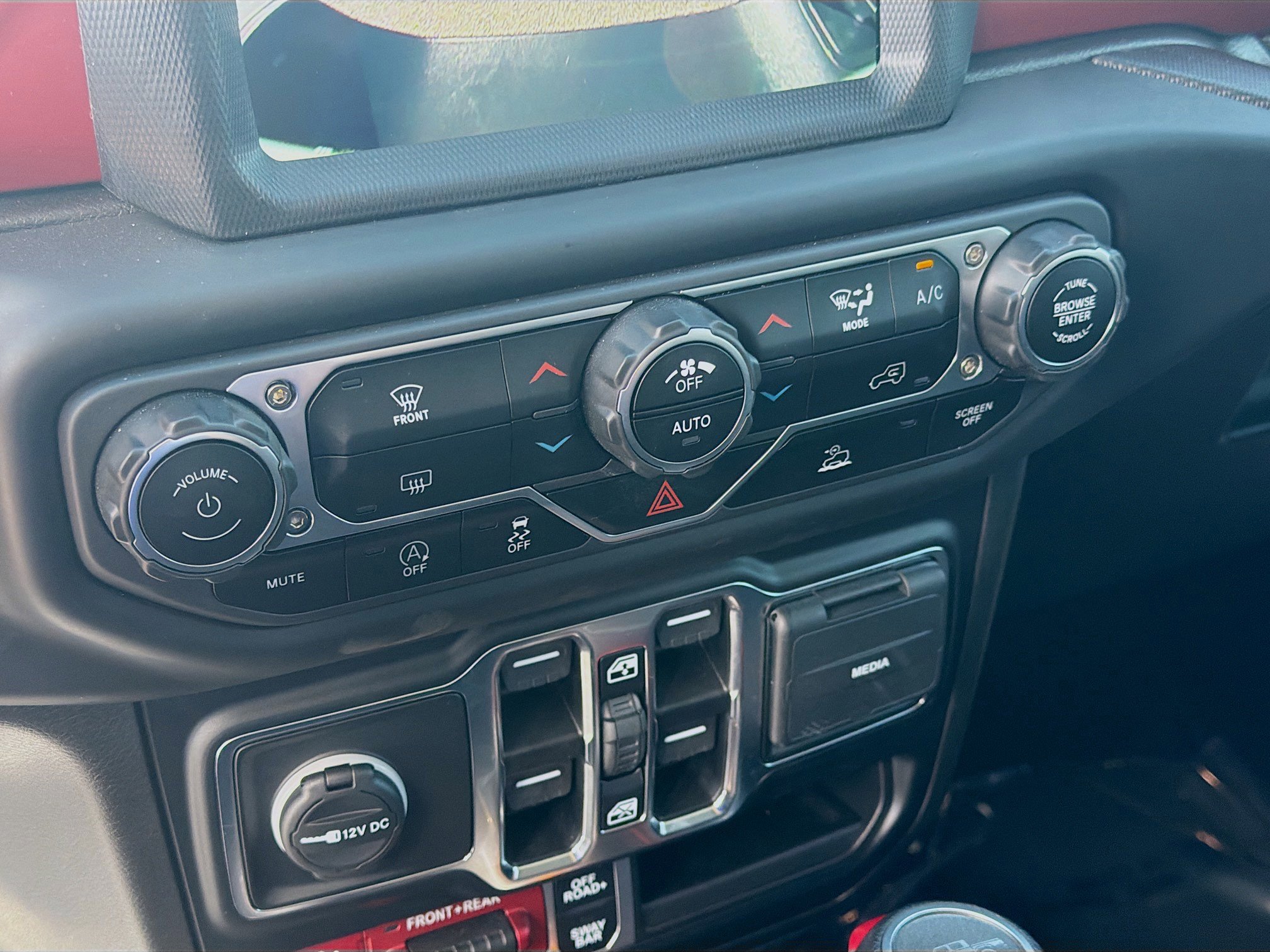 Used 2023 Jeep Gladiator Rubicon w/ LED Lighting Group image 15