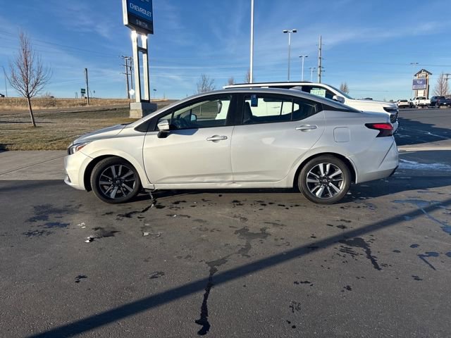 Used 2021 Nissan Versa SV image 6