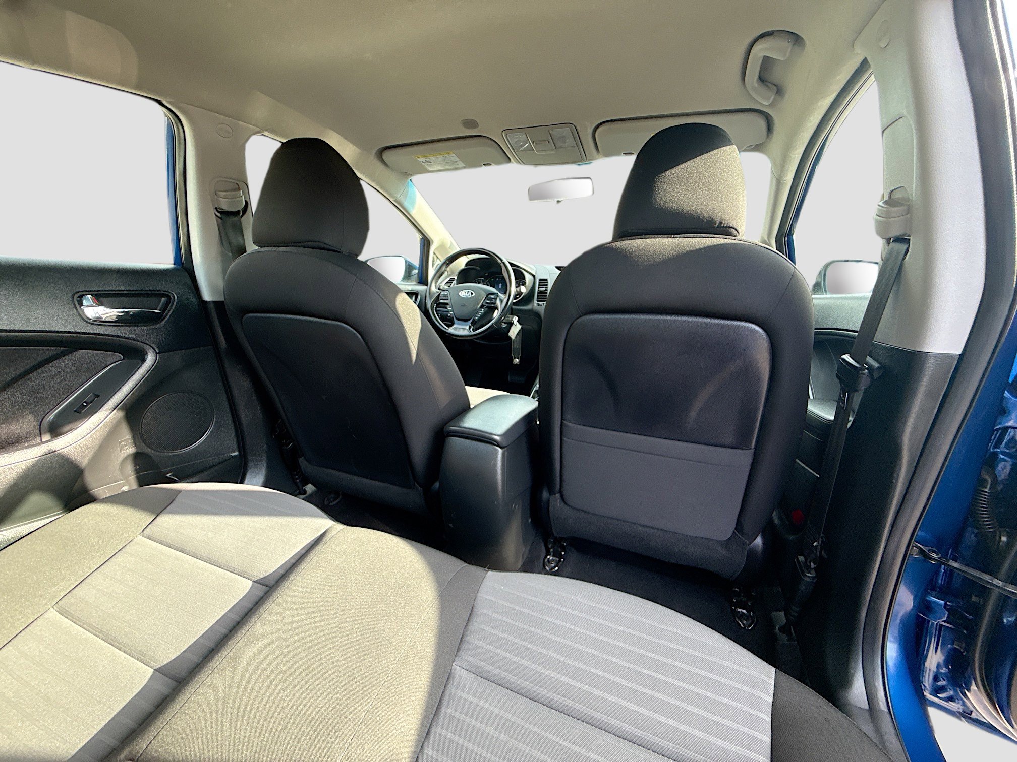 Used 2018 Kia Forte S image 28