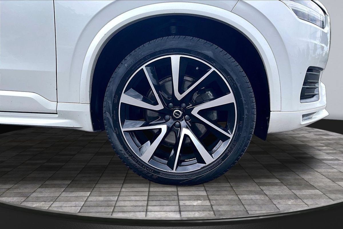 Used 2020 Volvo XC90 T6 Momentum w/ Protection Package Premier AWD/4WD image 34