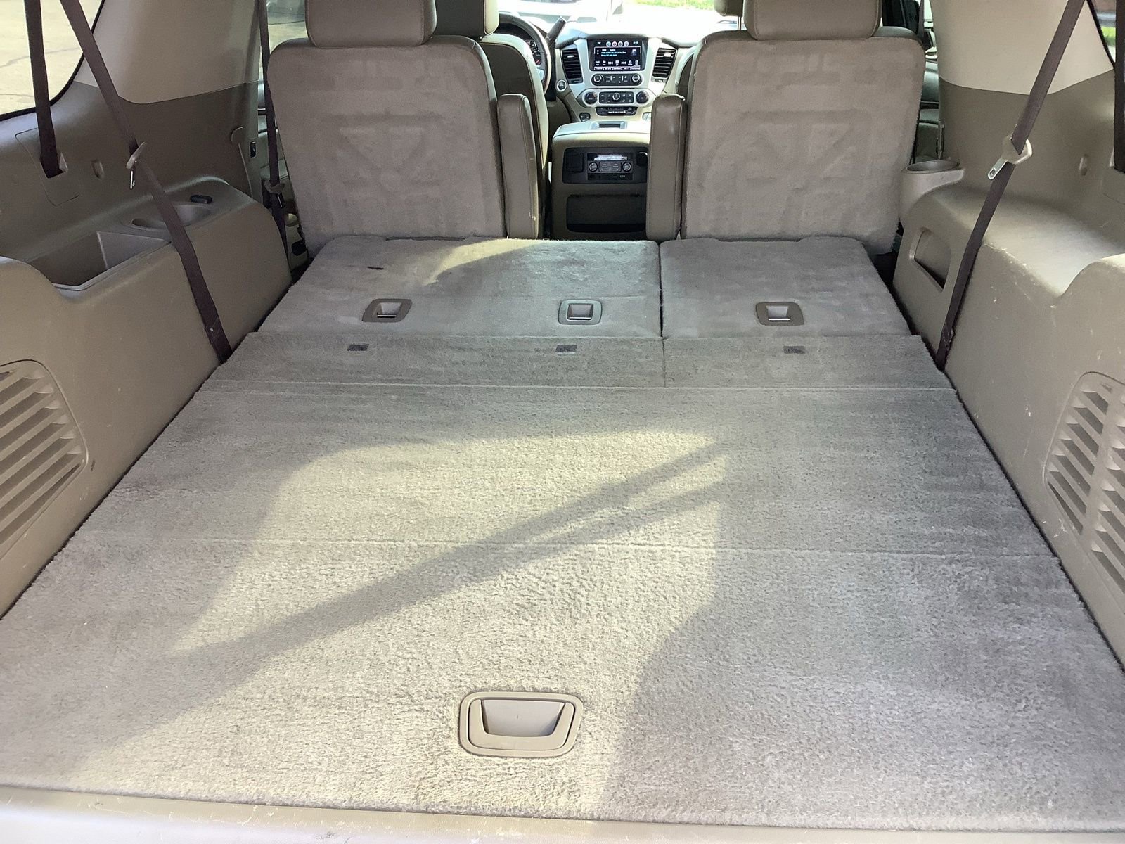 Used 2018 GMC Yukon XL SLT w/ Open Road Package image 11