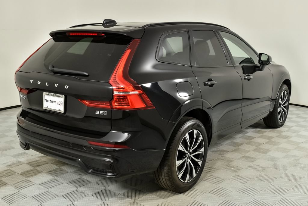 Certified 2025 Volvo XC60 B5 Plus image 28