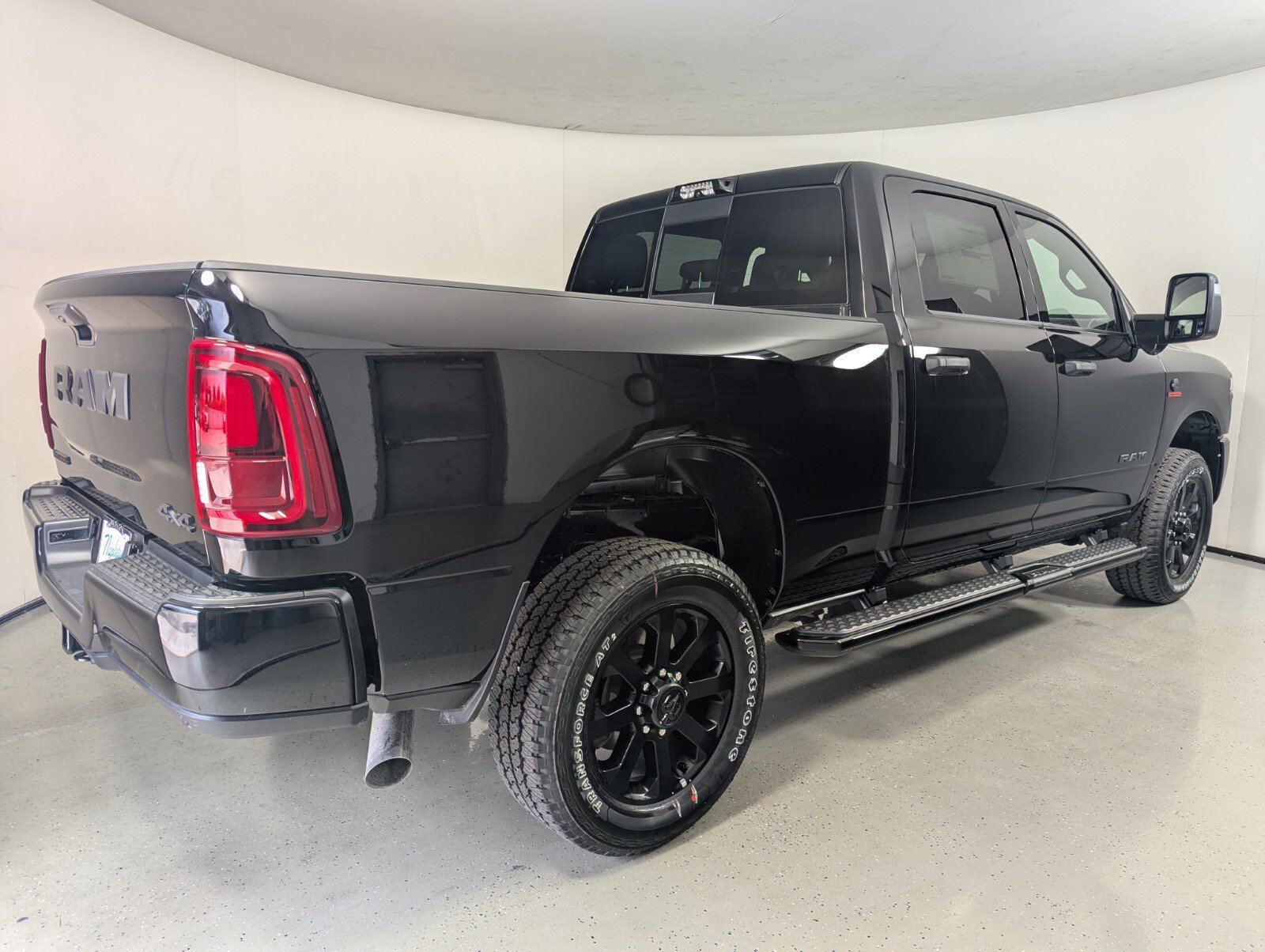 New 2026 RAM 2500 Big Horn AWD/4WD image 7