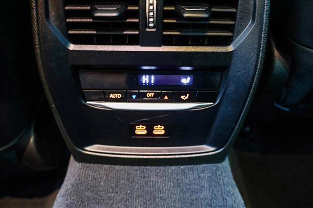 Certified 2025 BMW 330i xDrive Sedan w/ Premium Package image 23