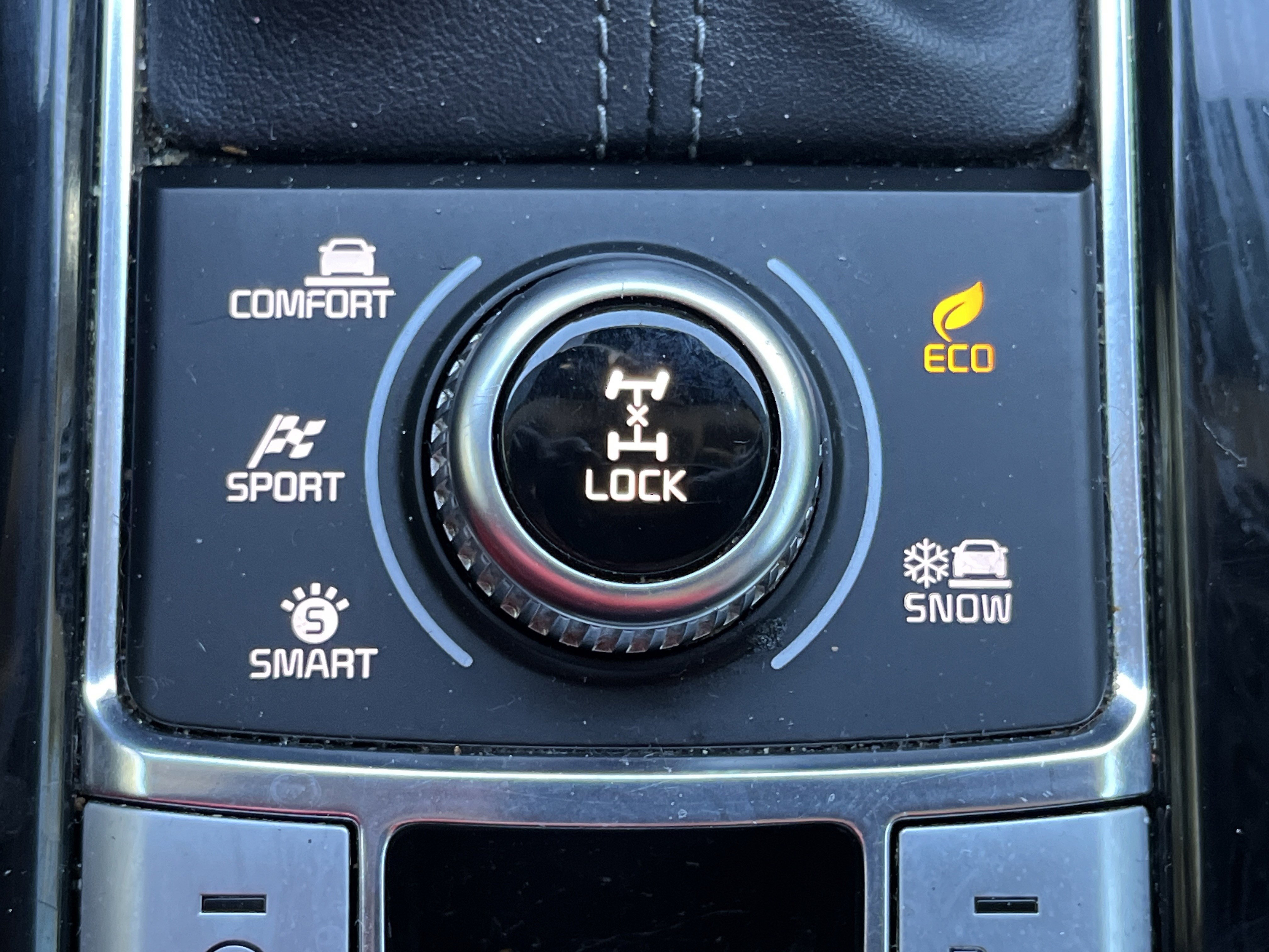 Used 2022 Kia Telluride EX w/ EX Premium Package image 10