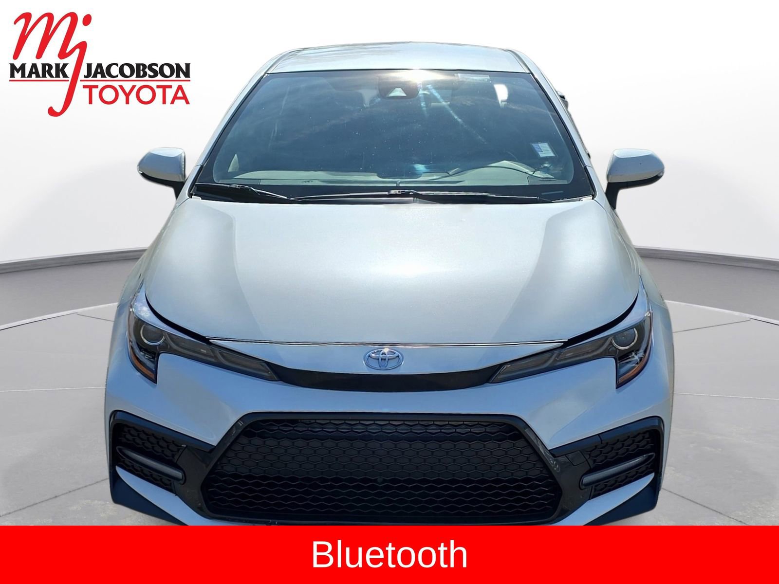 Used 2020 Toyota Corolla SE image 2