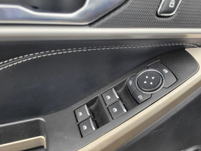 Certified 2022 Ford Explorer XLT w/ Equipment Group 202A image 16