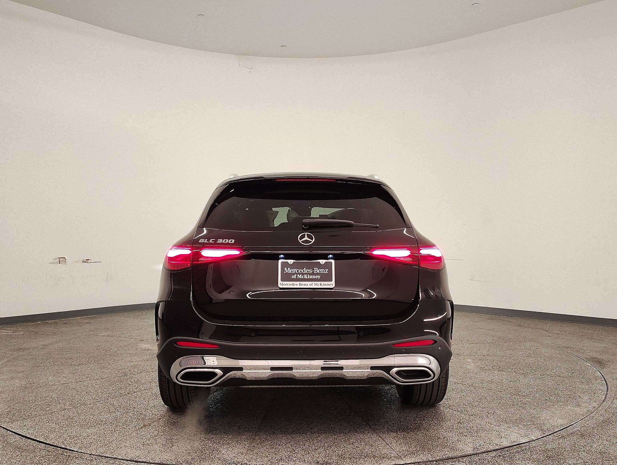 Used 2026 Mercedes-Benz GLC 300 image 9