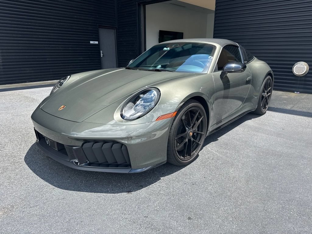 Certified 2026 Porsche 911 Targa 4 GTS AWD/4WD image 1