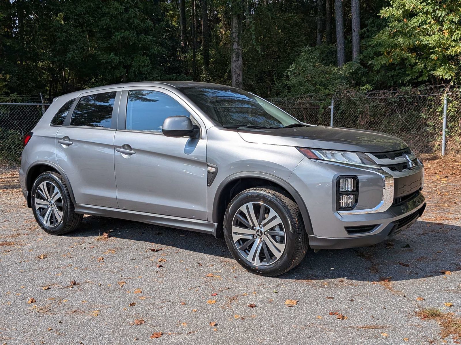 New 2027 Mitsubishi Outlander Sport ES FWD image 2