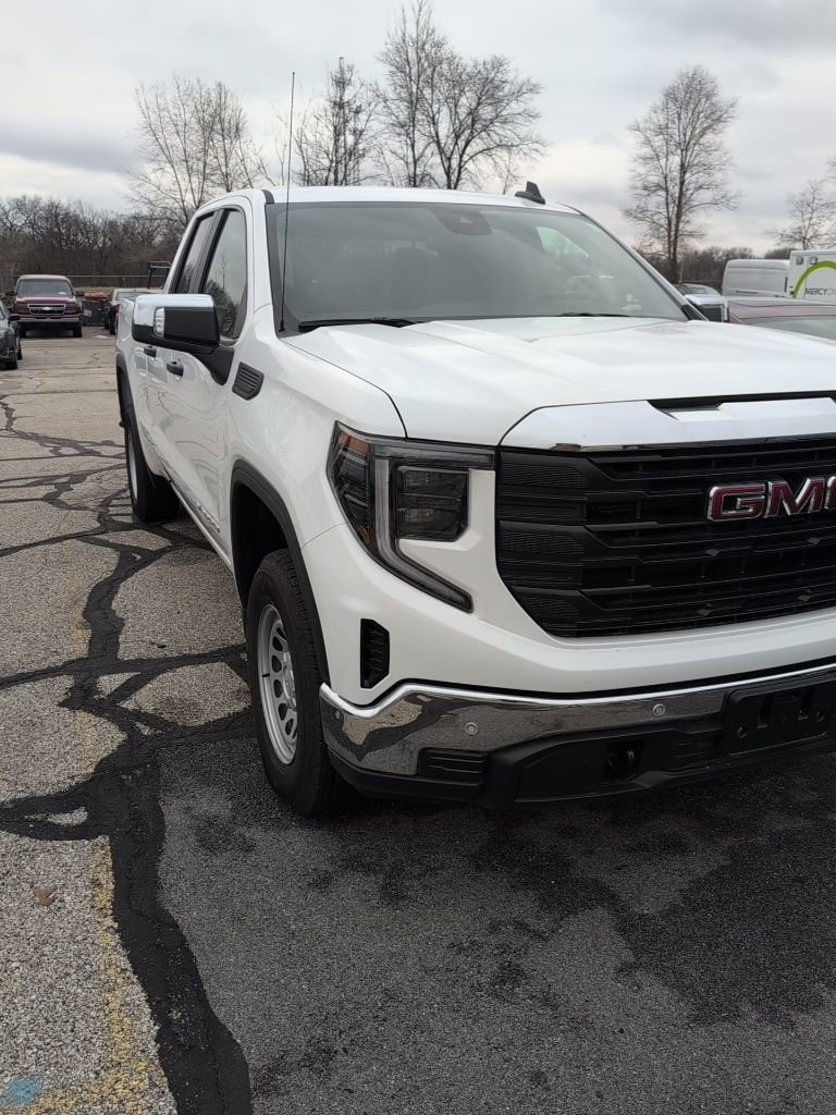 Used 2025 GMC Sierra 1500 Pro w/ Pro Value Package image 12
