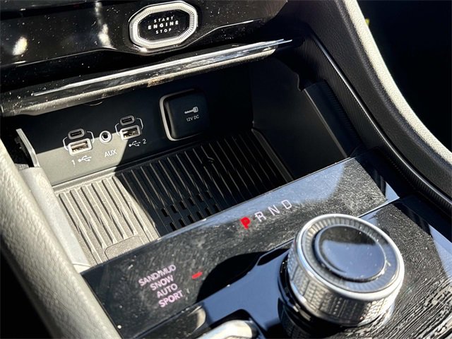 New 2026 Jeep Grand Cherokee Laredo image 12