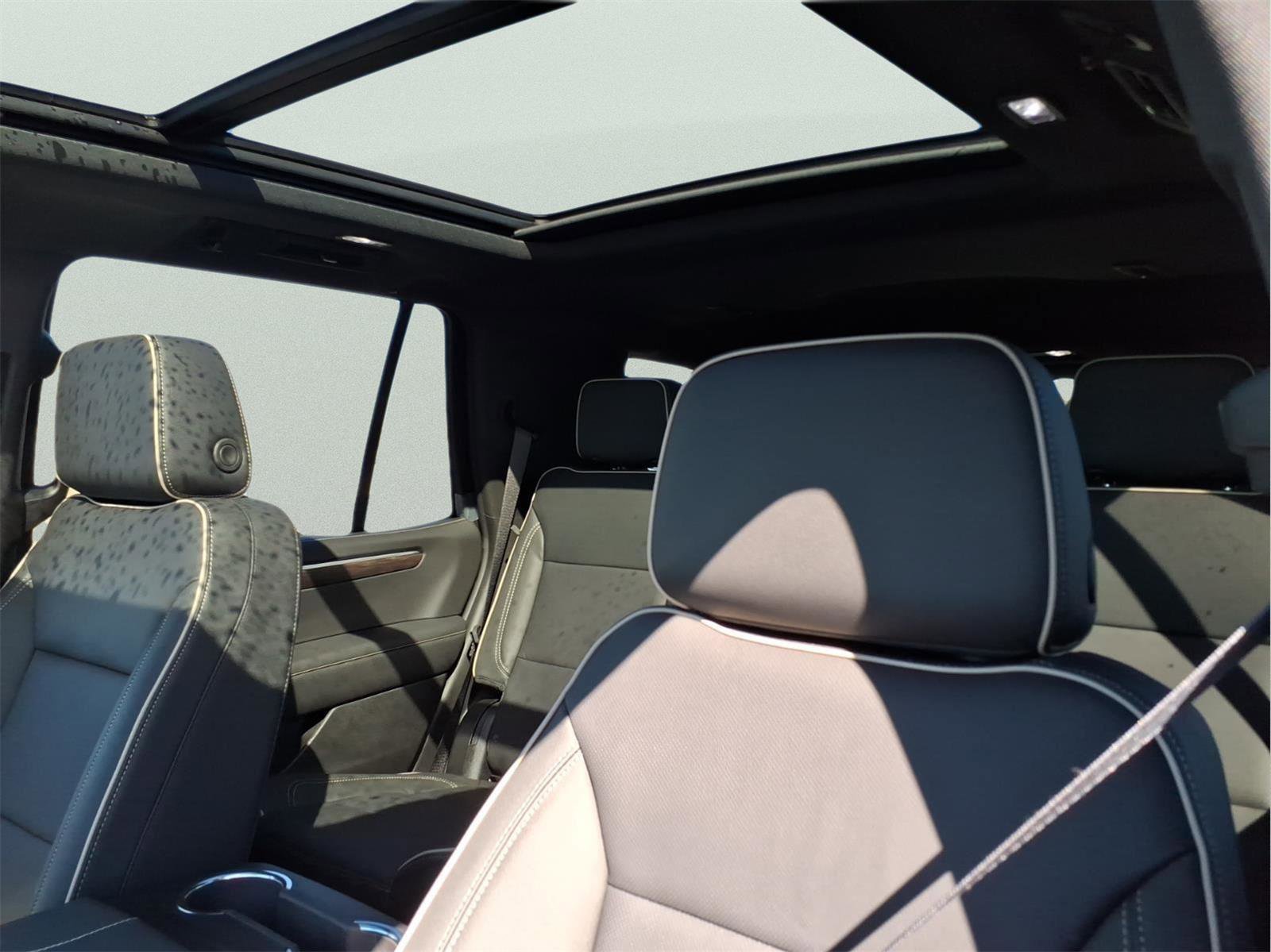 New 2026 Chevrolet Tahoe Premier w/ Sun And Tow Package image 2