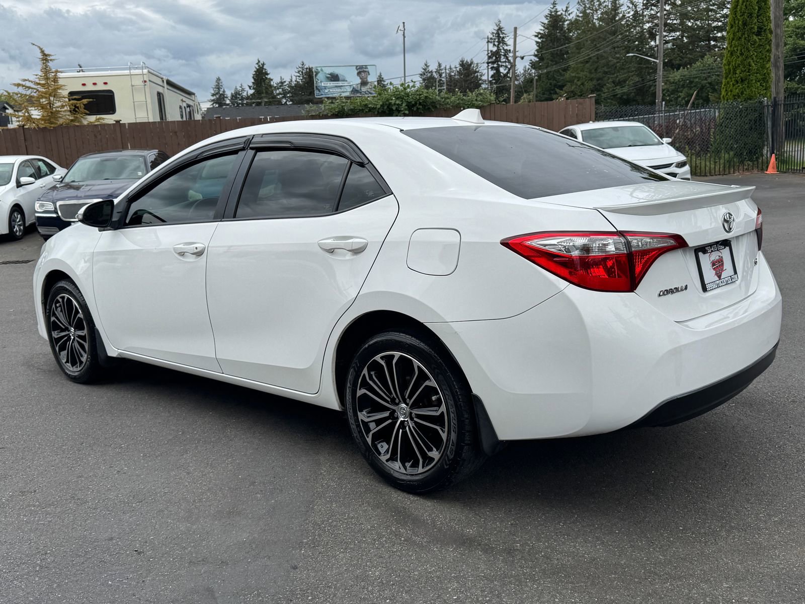 Used 2015 Toyota Corolla S FWD image 5
