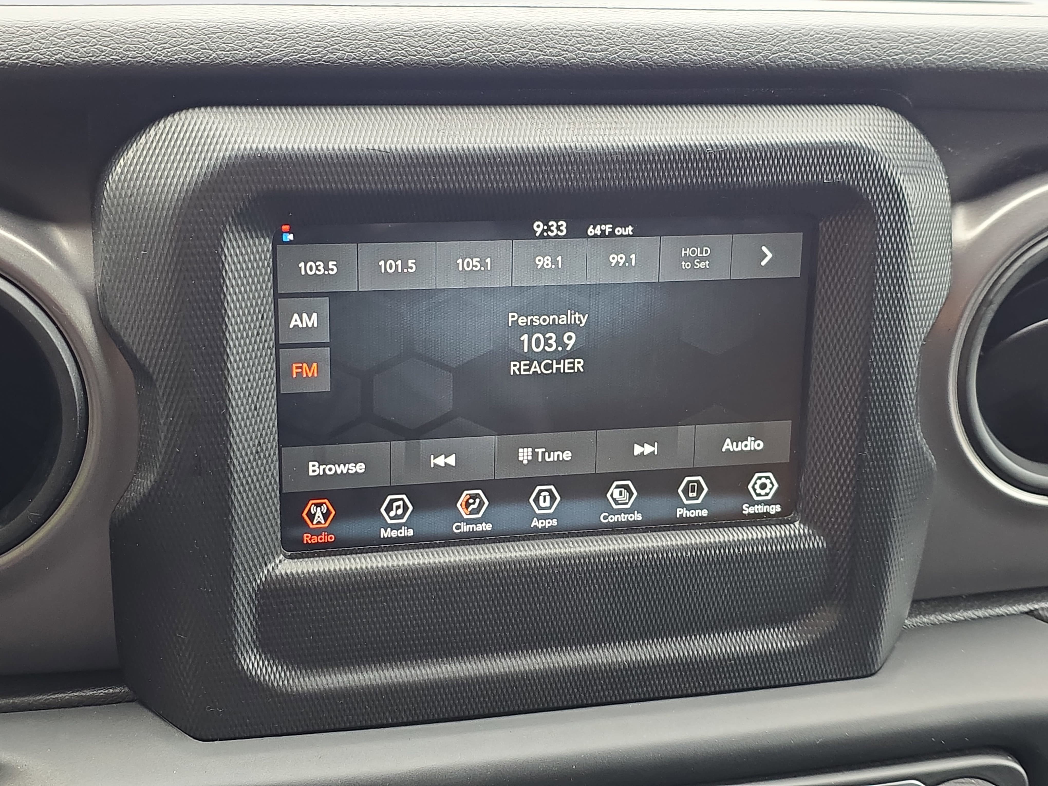 Certified 2023 Jeep Gladiator Sport AWD/4WD image 18