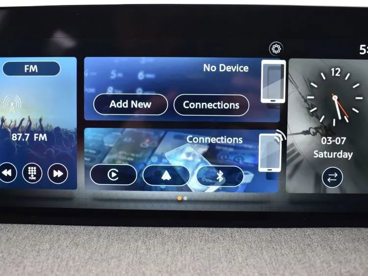 Used 2025 Nissan Kicks SV AWD/4WD image 29