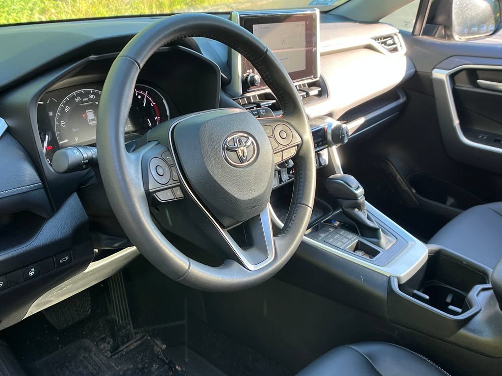 Used 2023 Toyota RAV4 XLE Premium AWD/4WD image 37