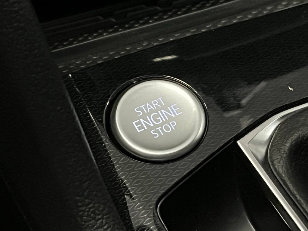 New 2026 Volkswagen Taos SE AWD/4WD image 15